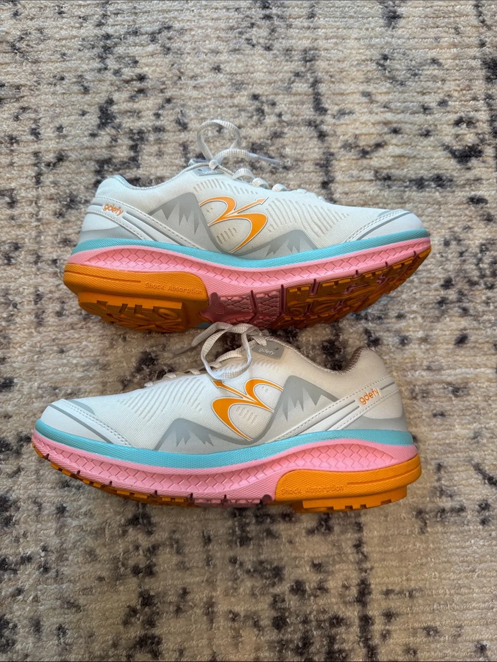 Gdefy Comfort Fit Tennis Shoes Sz 8.5